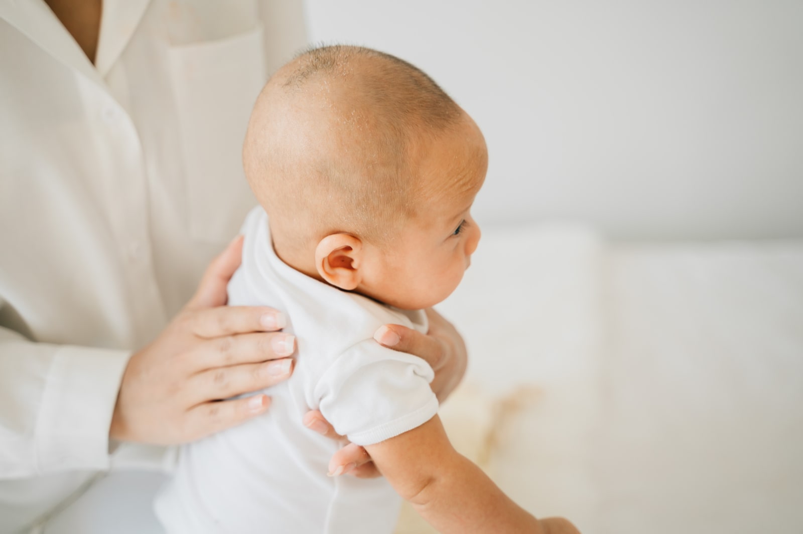 Penyebab Bayi Cegukan dan Cara Mengatasi yang Perlu Ibu Ketahui